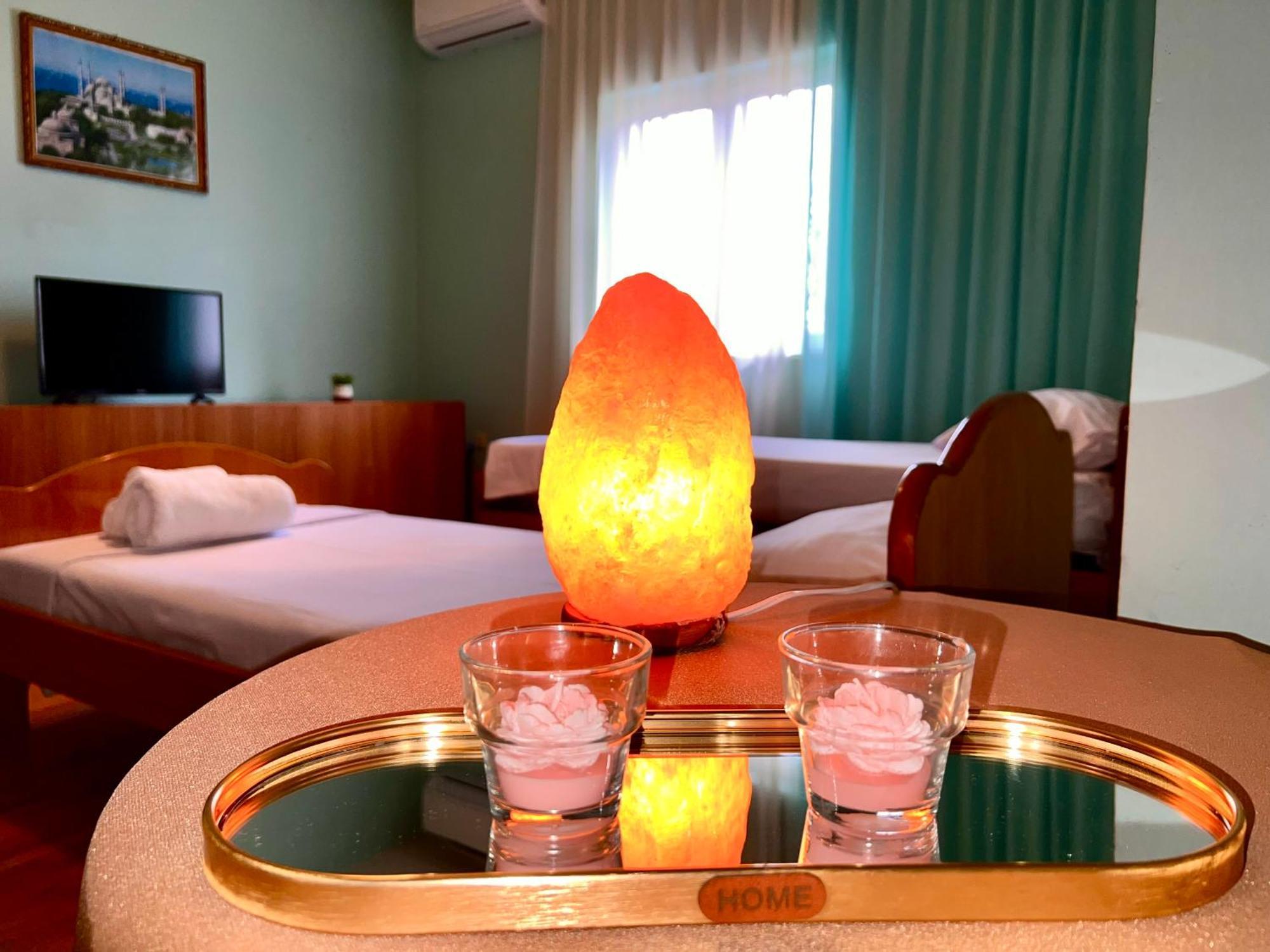 Berat Private Room In Haxhialiu Villa Esterno foto